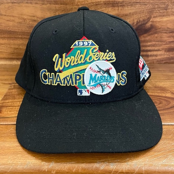 New Era Other - Vintage 1997 New Era Florida Marlins World Series Champs Snapback Hat 100% Wool